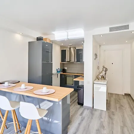 Wdf One Bedroom 1 Min Walk To Martinez Apartment *